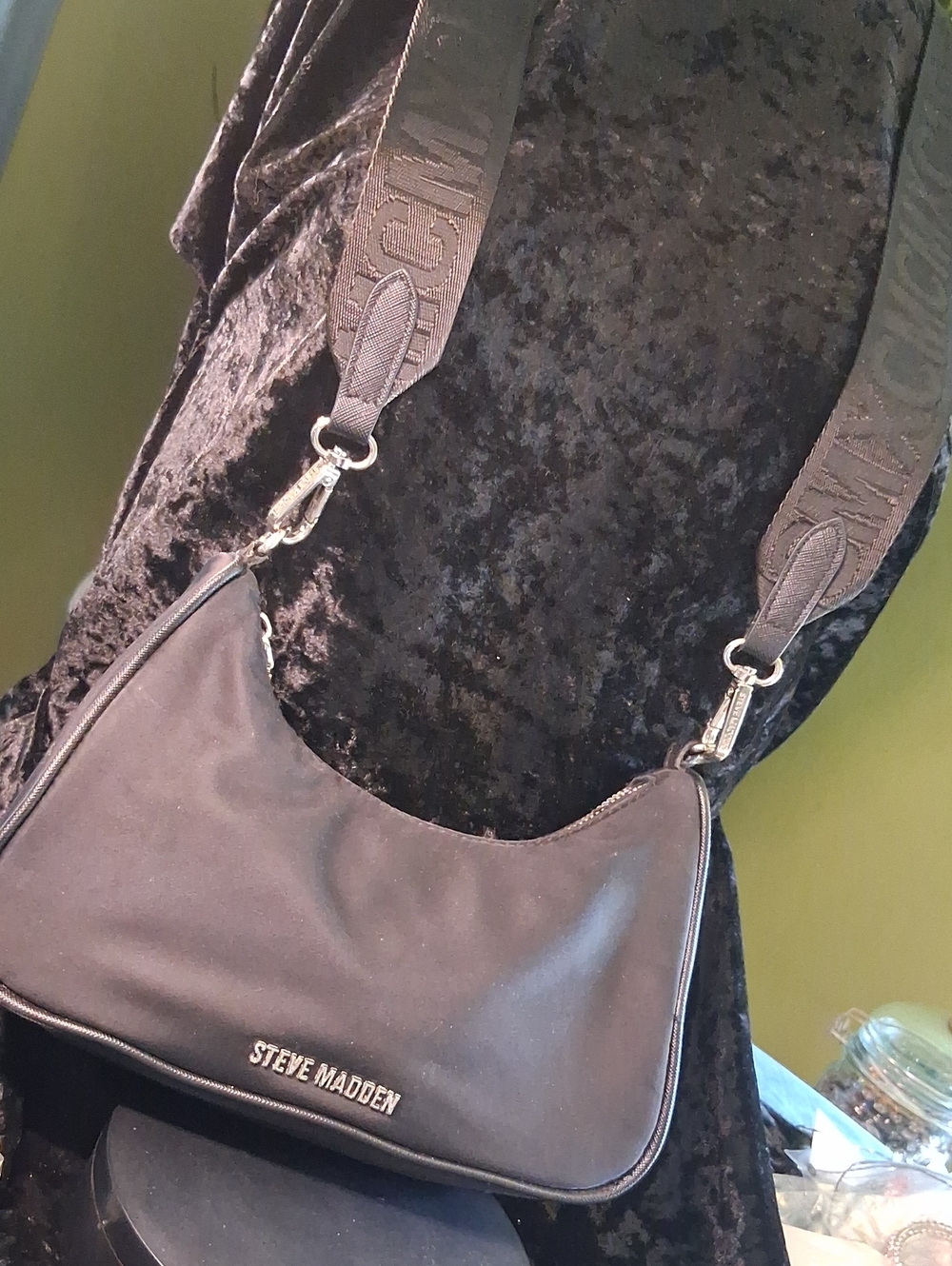 Steve Madden Black Logo-Strip Shoulder Or Cross Body Bag.